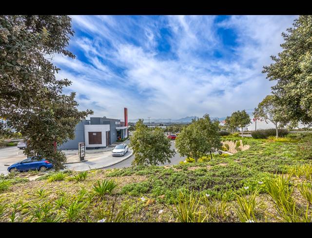 2 BEDROOM APARTMENT FOR SALE IN LANGEBERG RIDGE